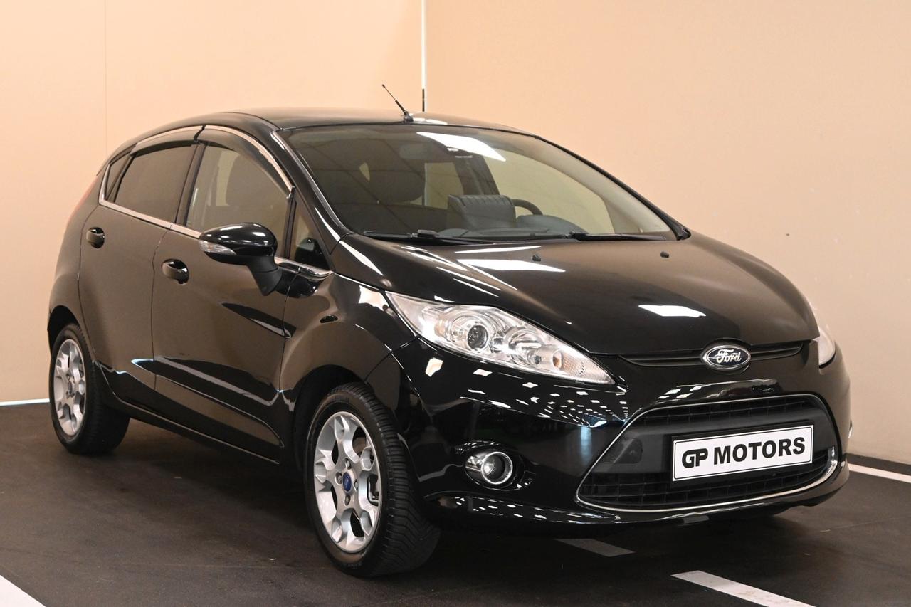 FORD Fiesta 6ª serie Fiesta 1.4 TDCi 68CV 5 po...