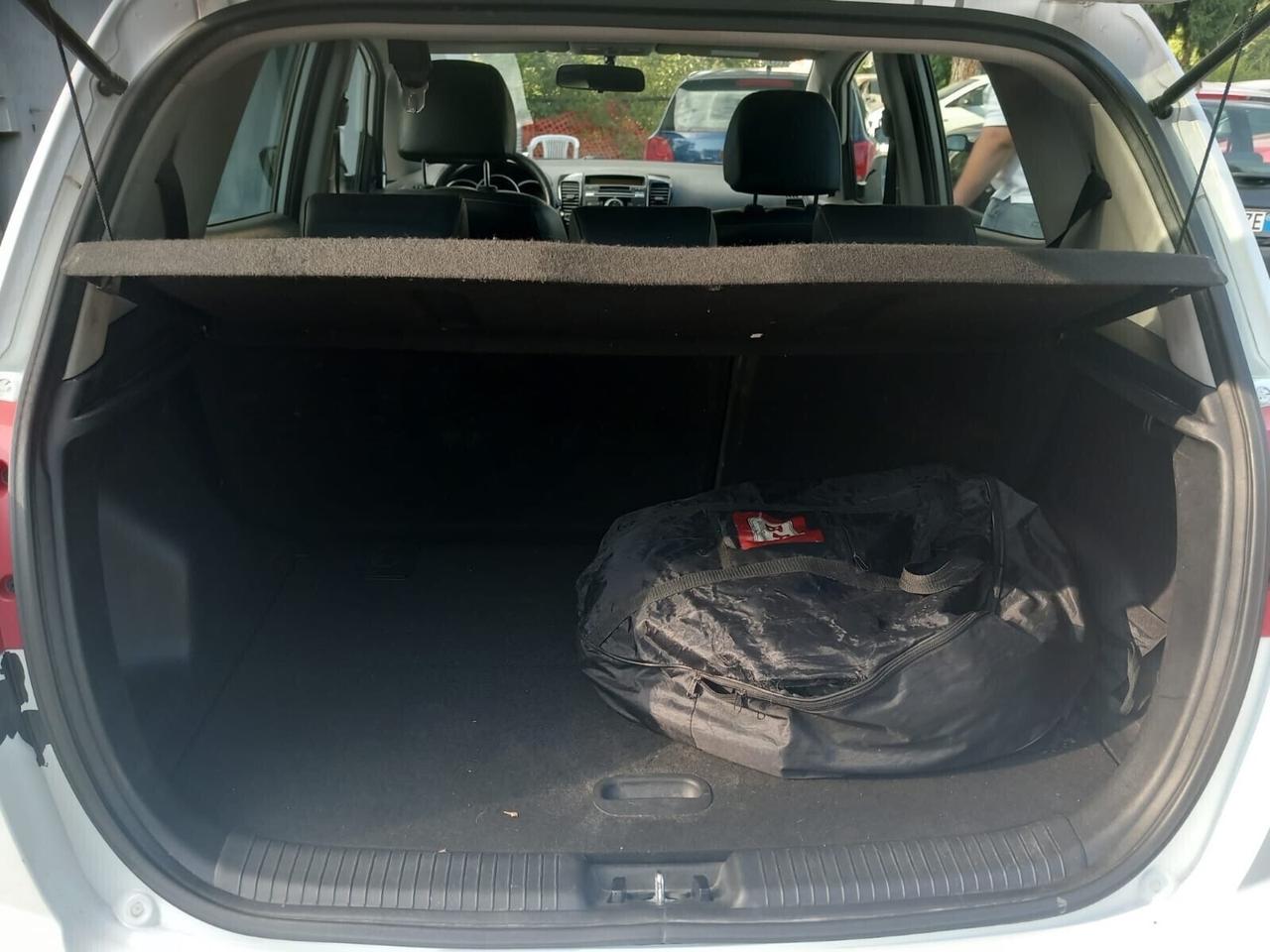 Kia Venga 1.4 GPL Cool