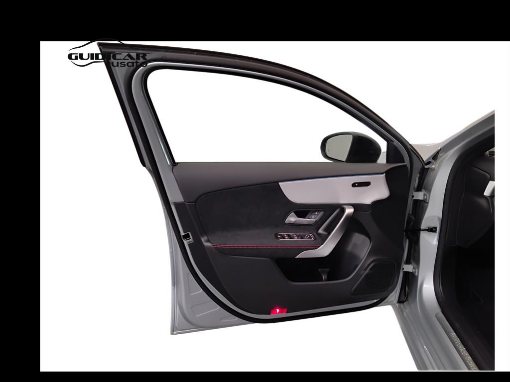 Mercedes-Benz Classe A - W177 2023 - A 180 d AMG Line Advanced Plus auto