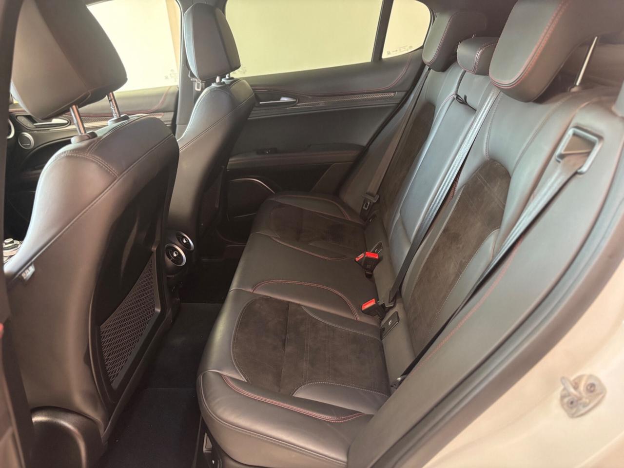 Alfa Romeo Stelvio 2.2 210 CV AT8 Q4 Estrema permute finanziamenti