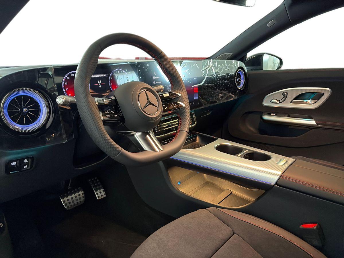 Mercedes-Benz CLA 200