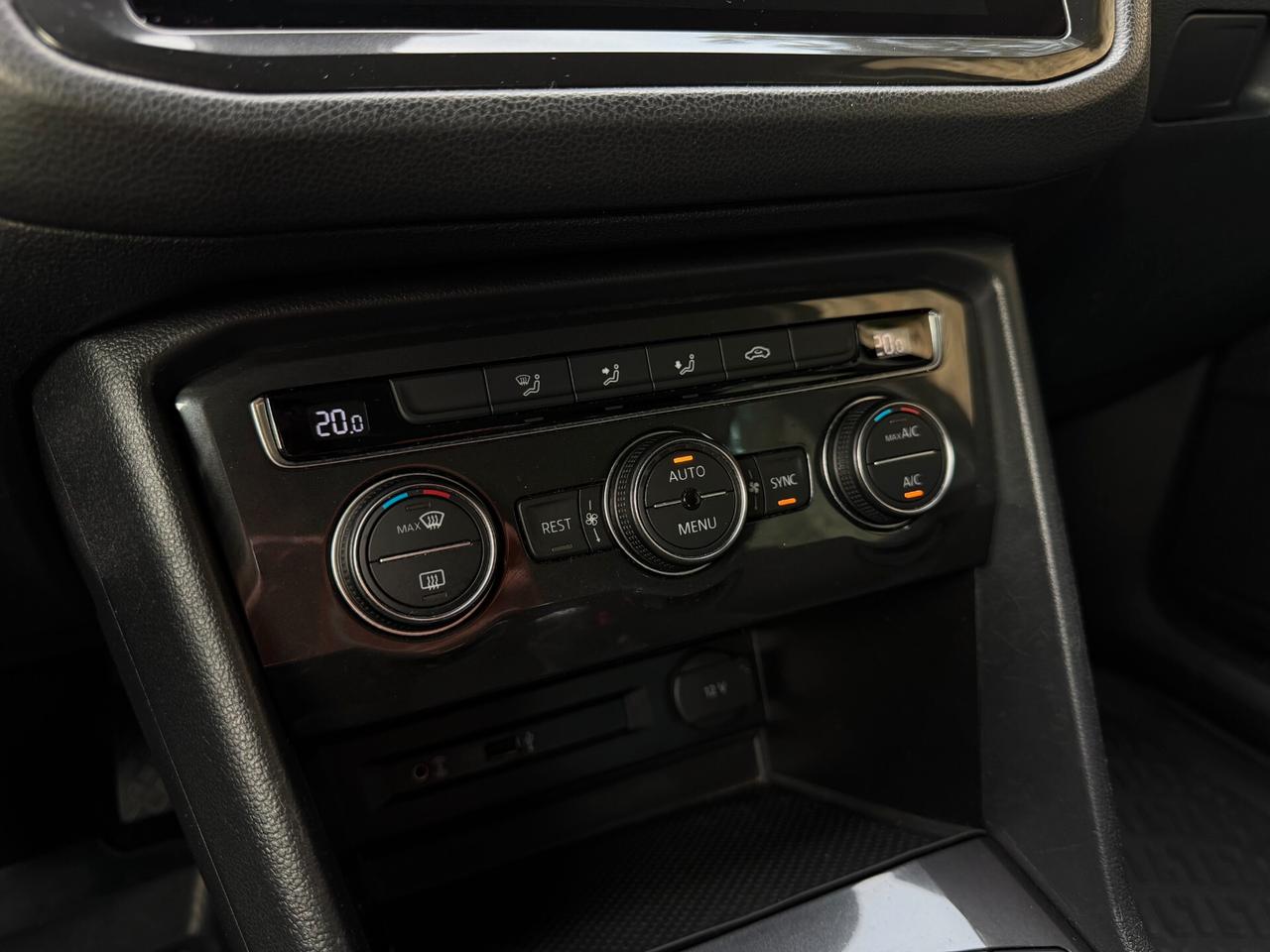 Volkswagen Tiguan/1.6 TDI 116CV/CAR PLAY/17"