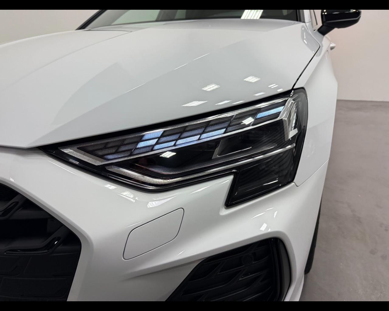 AUDI A3 SPORTBACK 45 TFSIe S-TRONIC S LINE EDITION