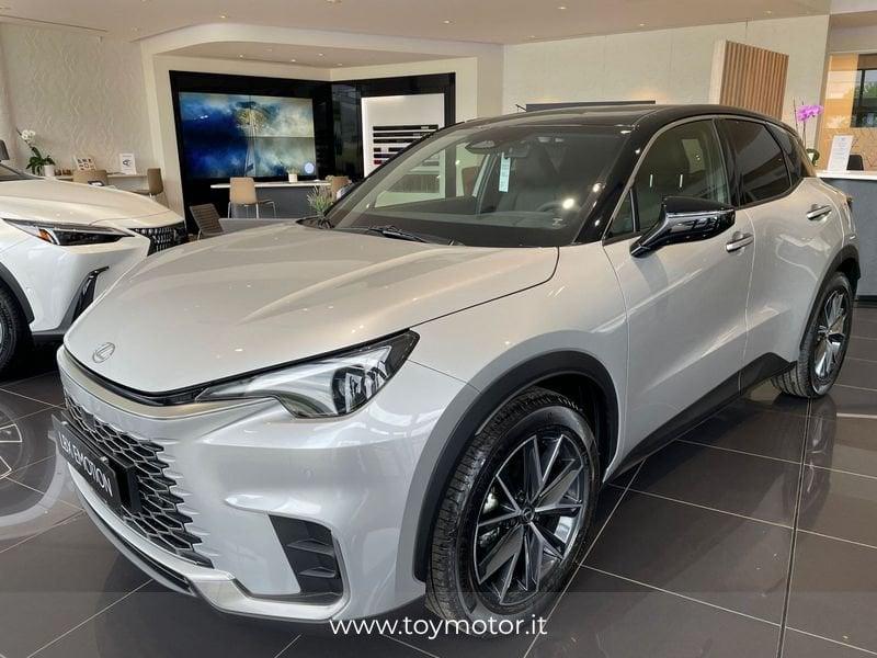 Lexus LBX Hybrid Emotion