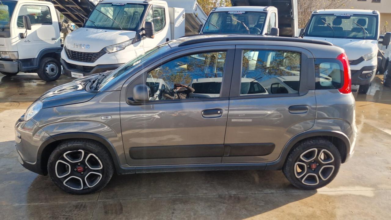 Fiat Panda 1.0 FireFly 70 CV Hybrid City Cross