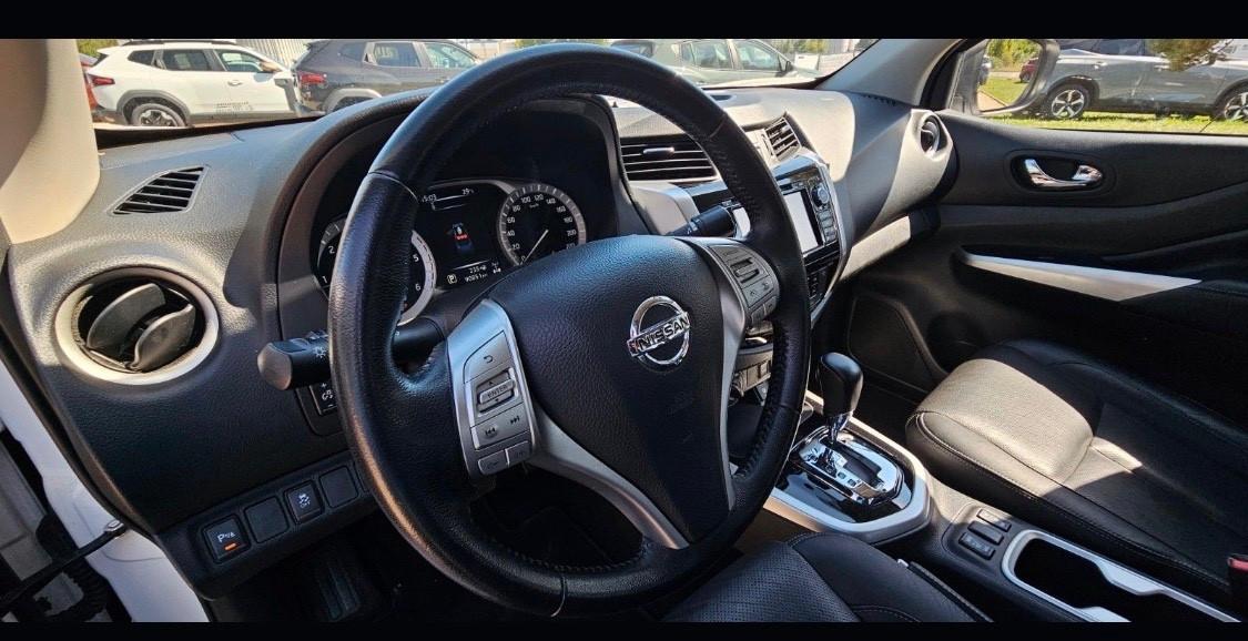 Nissan Navara 2.3 dCi 190 CV 7AT 4WD Double Cab N-Connecta