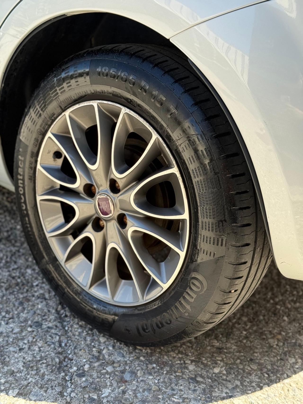 Fiat Grande Punto 1.2 5 benzina km 165 mila anno 2011