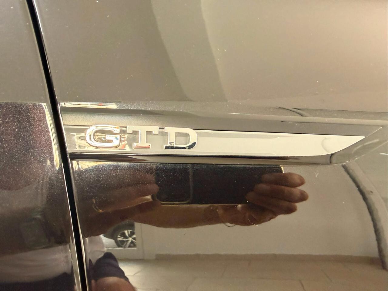 Volkswagen Golf 2.0 TDI DSG GTD