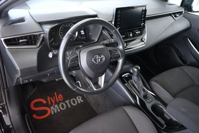 TOYOTA Corolla 1.8 Hybrid Business