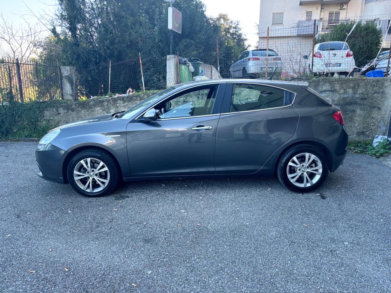 Alfa Romeo Giulietta 1.6 JTDm-2 105 CV Exclusive