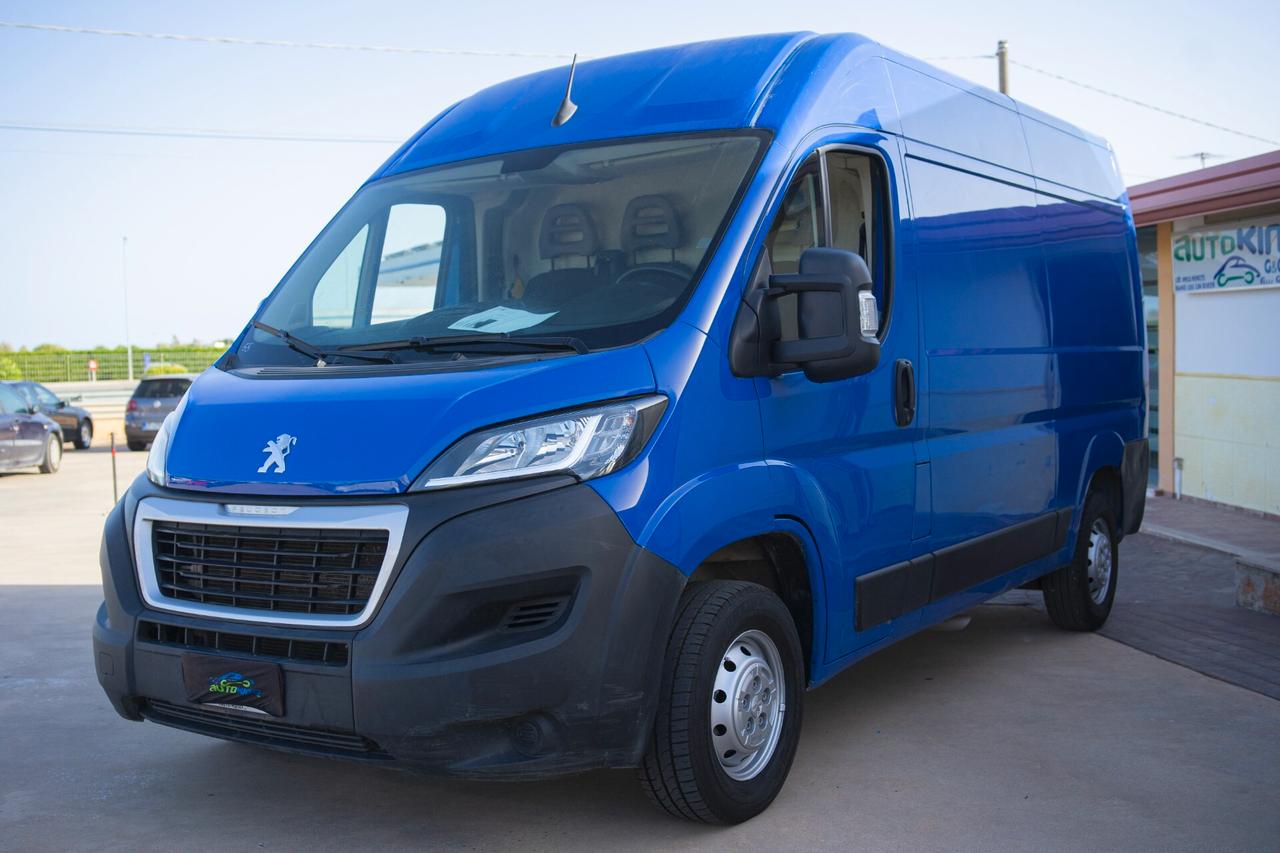 Peugeot Boxer 330 2.2 BlueHDi 140 S&S PC-TN Furgone