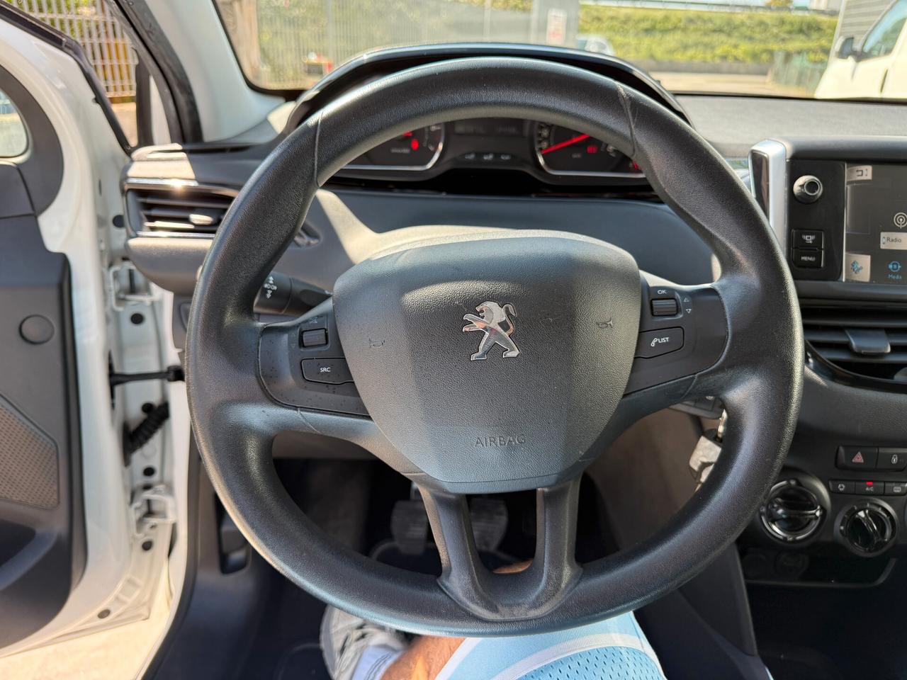 PEUGEOT 208 ANNO 2013 1.2 BENZINA 82 CV