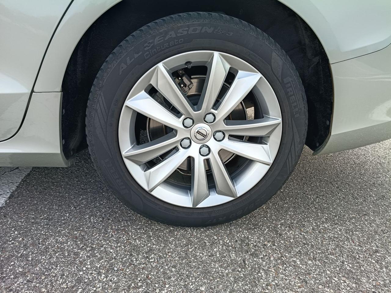 Volvo V60 momentum business pro 2.0 b4 mhev #12002