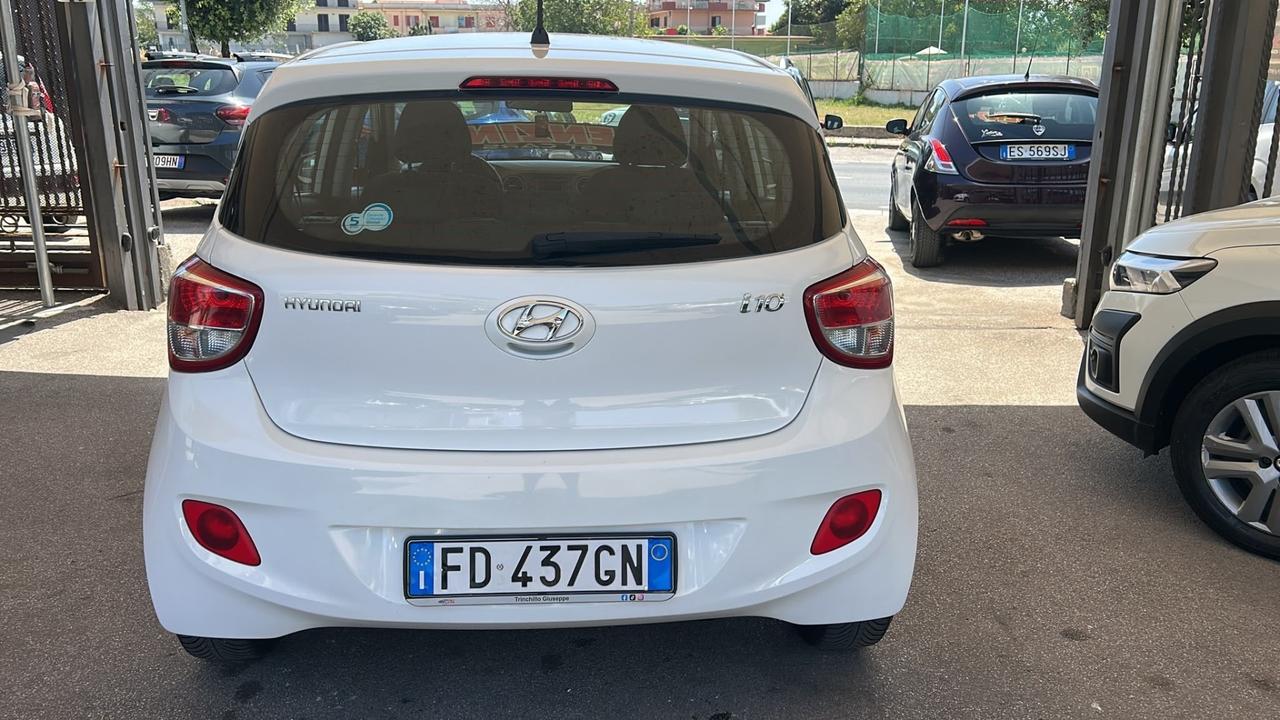 Hyundai i10 1.0 MPI Sound Edition