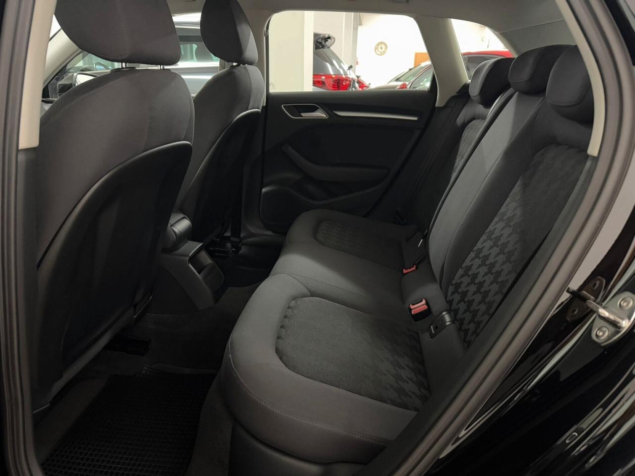 Audi A3 SPB 1.6 TDI clean diesel Ambition