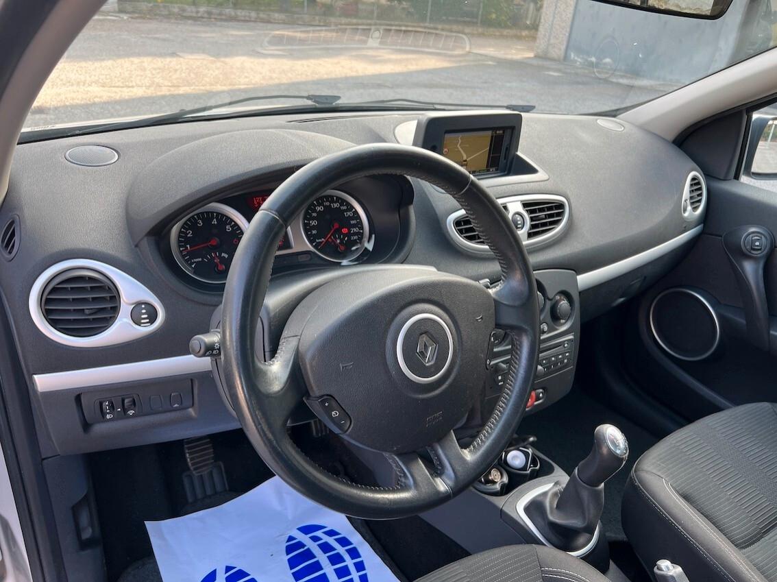 Renault Clio 5p 1.2 16v 75cv - NEOPATENTATI