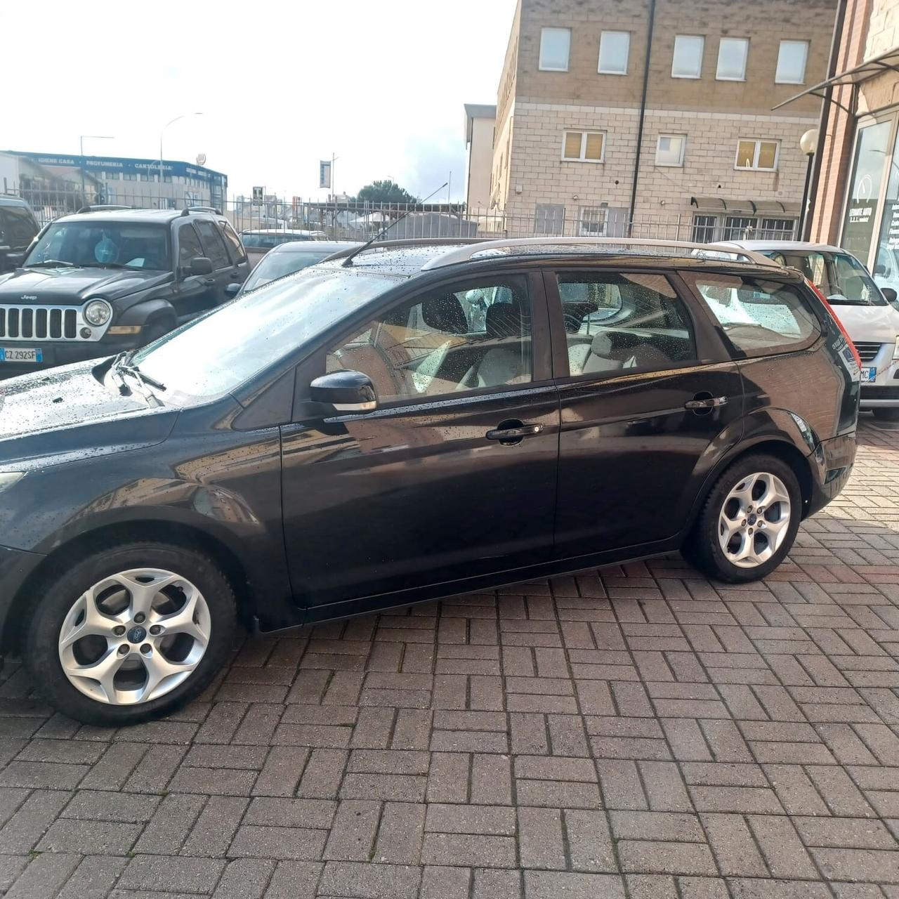 FOCUS 1.6 TDI SW CON MOTORE RIFATTO OTTIMO STATO
