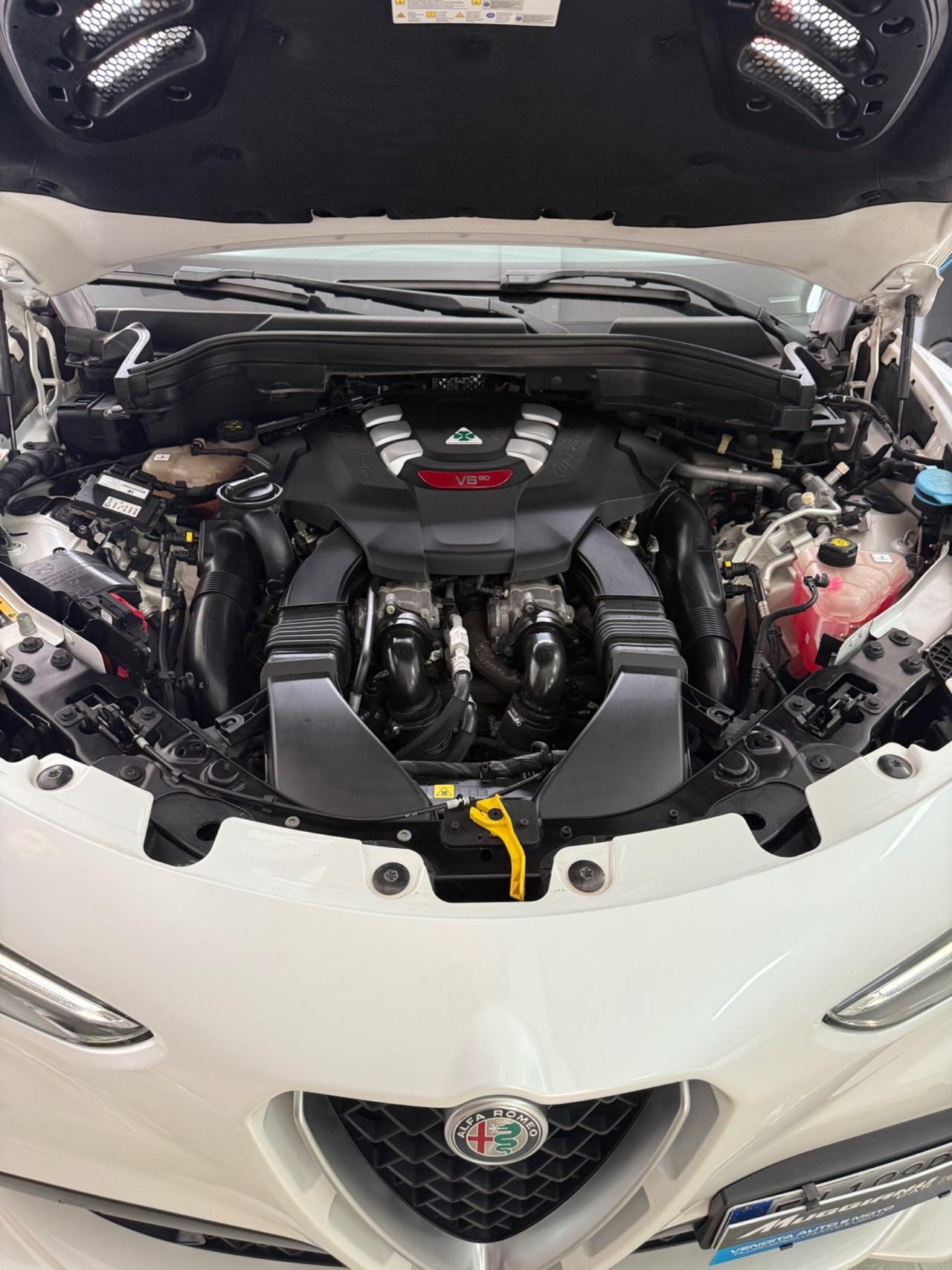 Alfa Romeo Stelvio 2.9 Bi-Turbo V6 510 CV AT8 Quadrifoglio