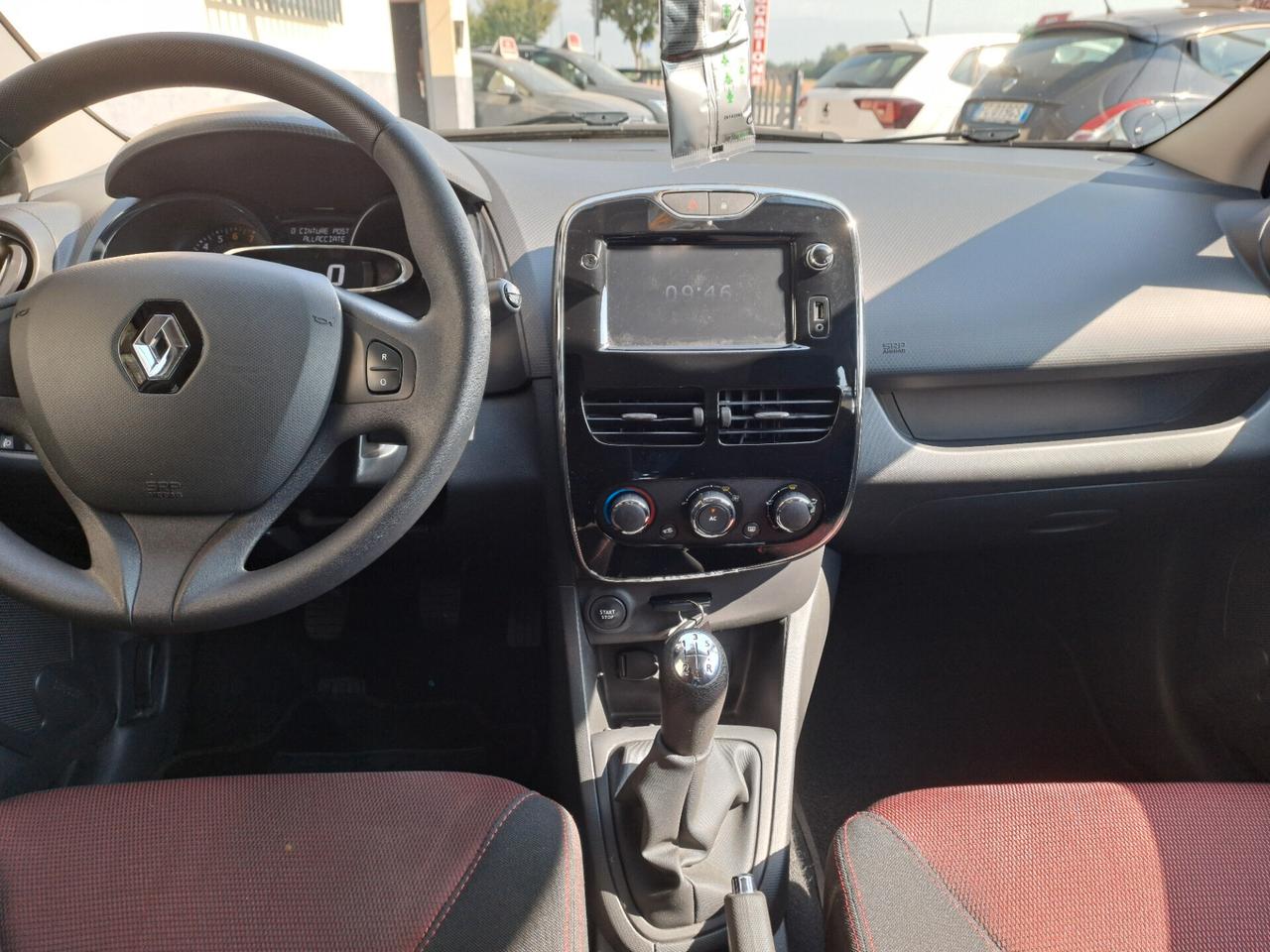 Renault Clio 1.2 75CV 5p OK NEOPATENTATI
