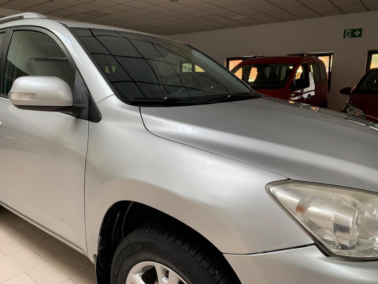 Toyota RAV4 2.2 d-4d Luxury 150cv dpf my09