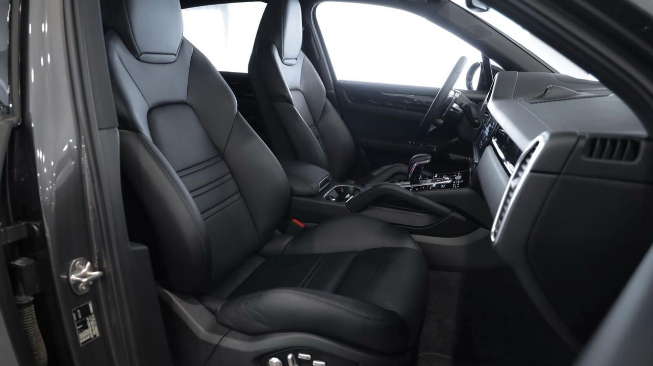 Porsche Cayenne 3.0 V6