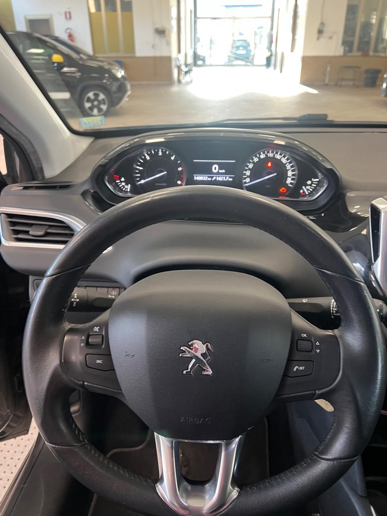 Peugeot 208 1.6 e-HDi 92 CV Stop&Start ETG6 5 porte Allure