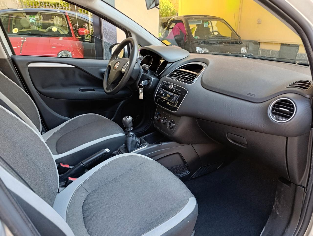Fiat Punto 1.2 8V 5 porte Lounge solo 48.794 certificati