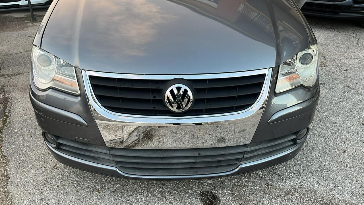 Volkswagen Touran 2.0 16V TDI Highline