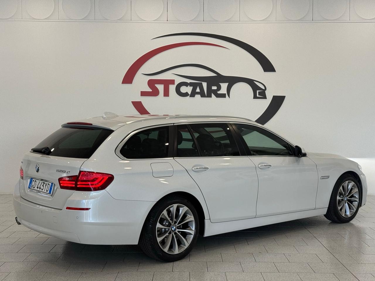 BMW 520d xDrive Touring Luxury - 190cv * Pelle * Navi * History service BMW
