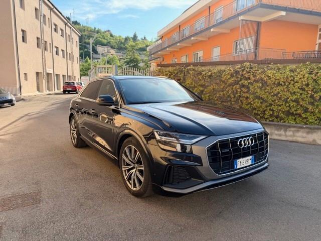 Audi Q8 50 TDI 286 CV quattro tiptronic Sport