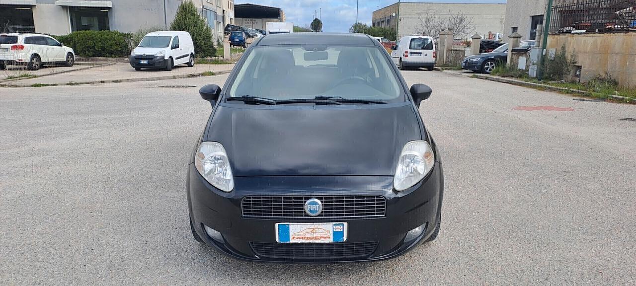 Fiat Grande Punto 1.4 Starjet 16V 3 porte Dynamic