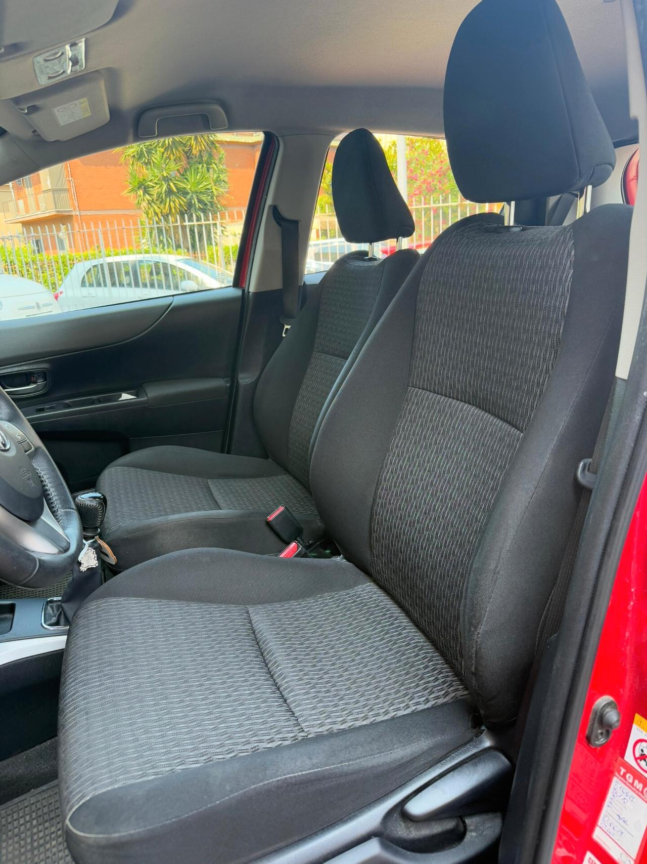 Toyota Yaris 90cv Lounge *RETROCAMERA