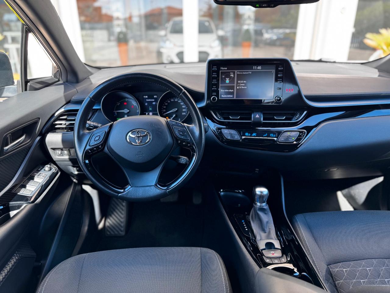 Toyota C-HR 1.8 Hybrid E-CVT Trend