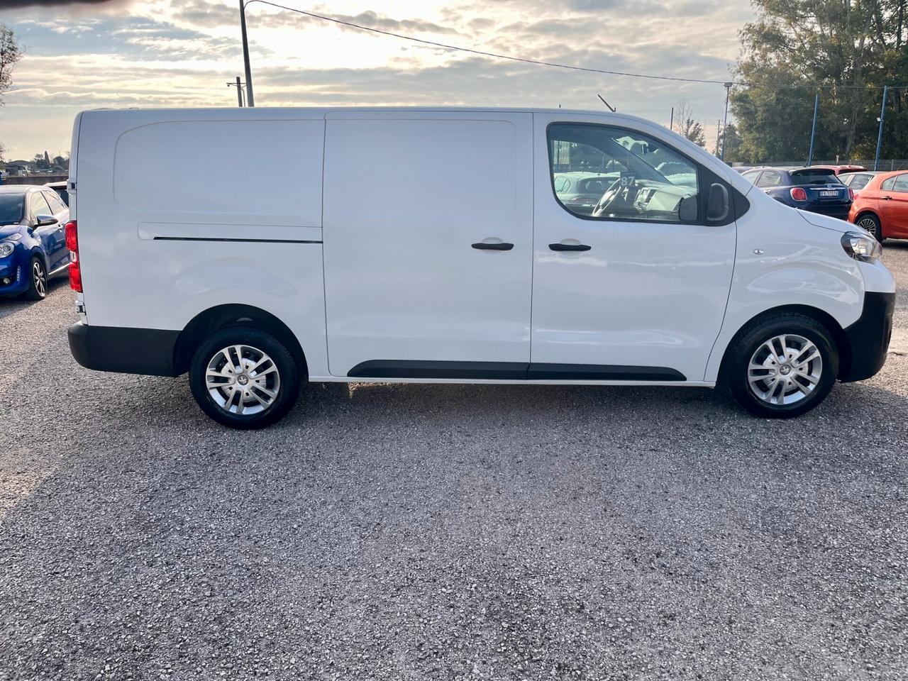 PEUGEOT EXPERT PREMIUM BlueHDi 100 S&S LONG FURGONE