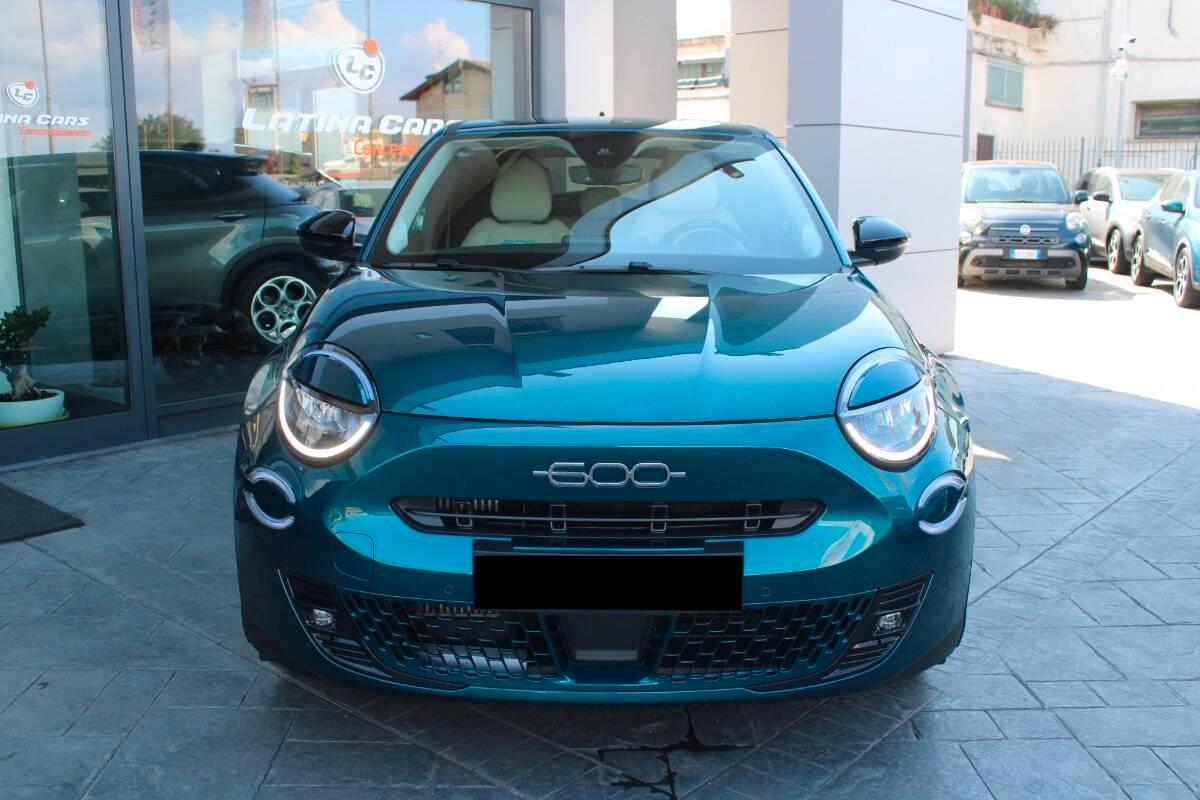 Fiat 600 1.2 hybrid La Prima 110cv auto