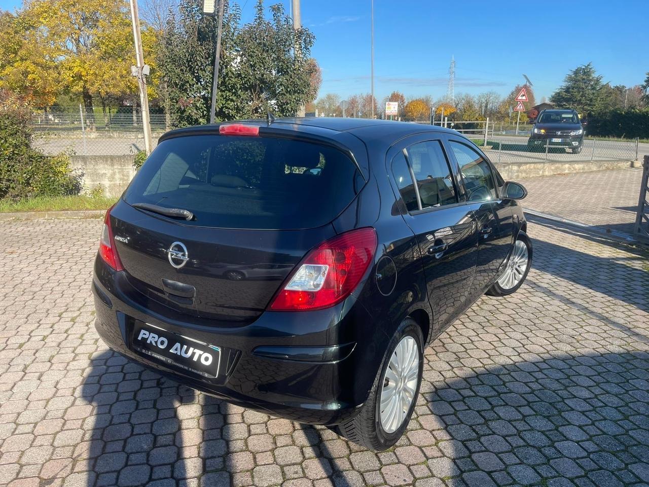 Opel Corsa 1.2 85CV 5 porte GPL-TECH Edition