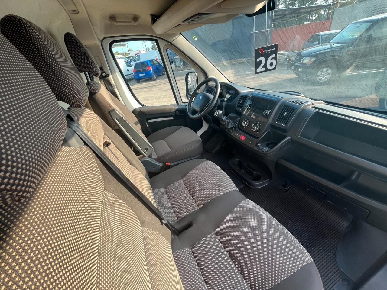 Furgone ISOTERMICO COIBENTATO - Peugeot boxer 2.2 bluehdi 140cv