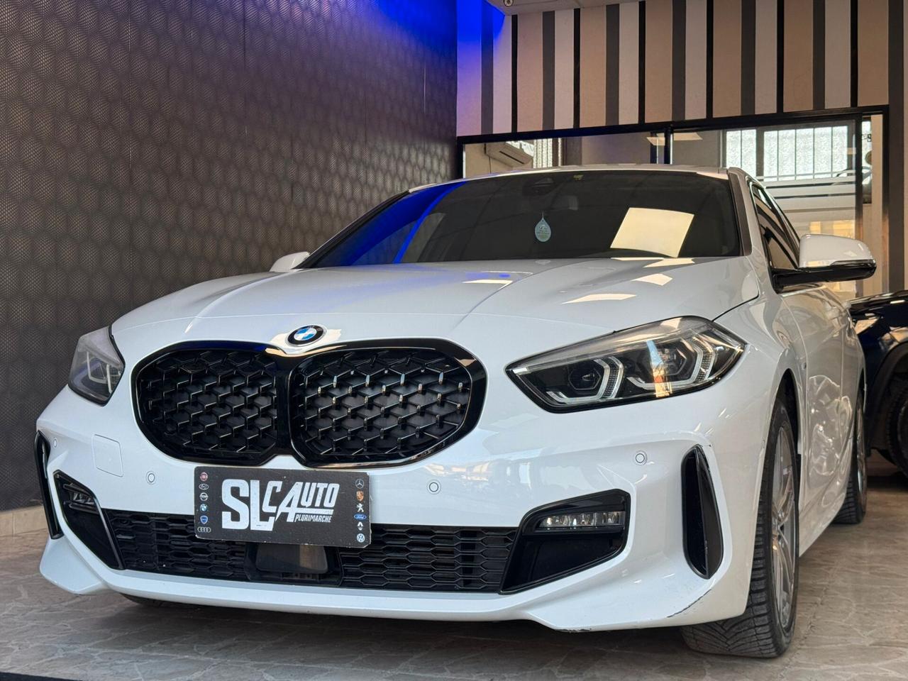 Bmw 116 116d 5p. Msport