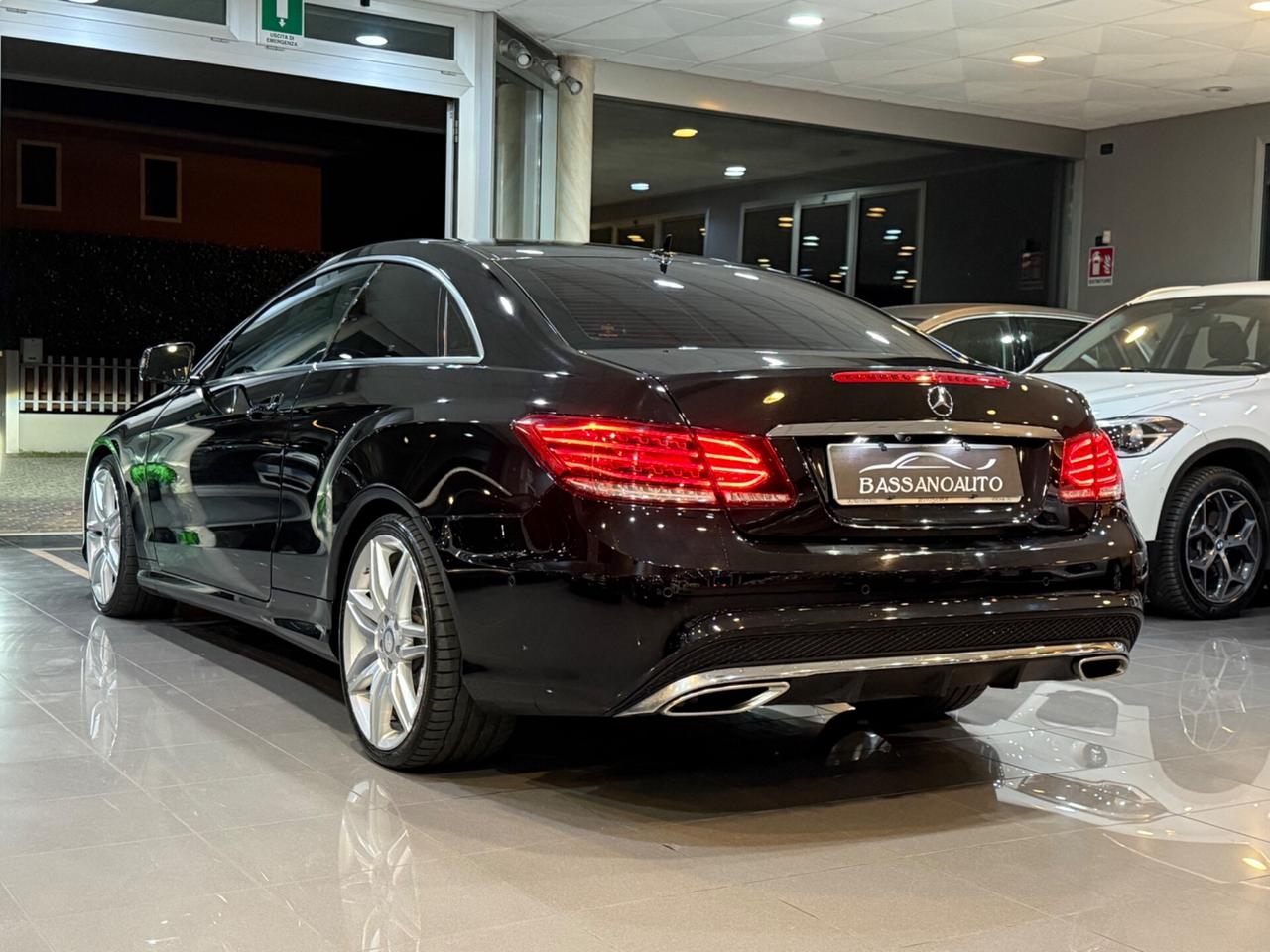 Mercedes-benz E 250 Coupe Premium EURO 6 105.000 KM!!