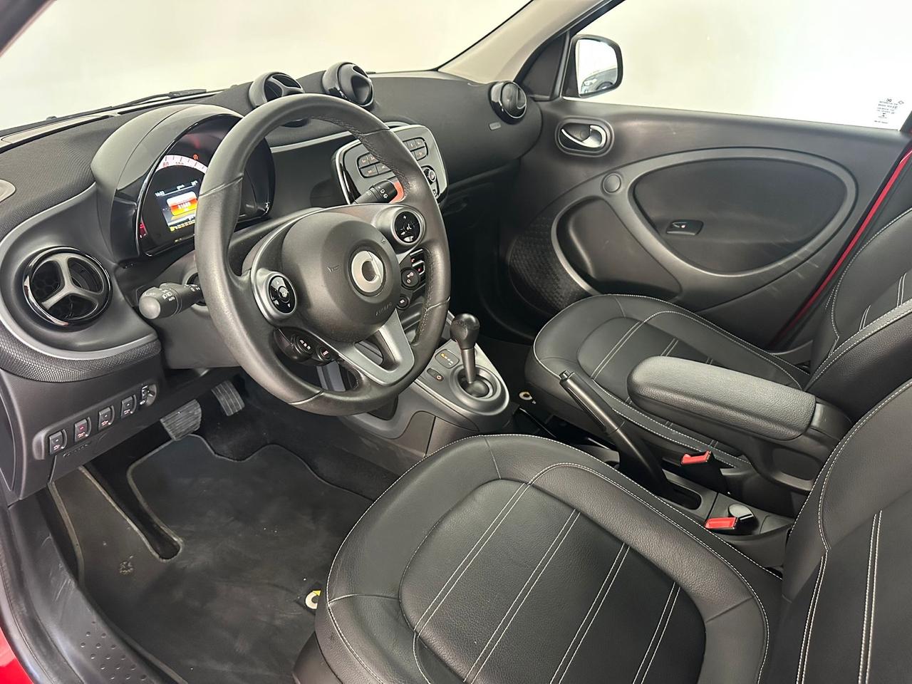 SMART FORFOUR PRIME AUTOMATICA 31.000 KM LED/PELLE/TETTO