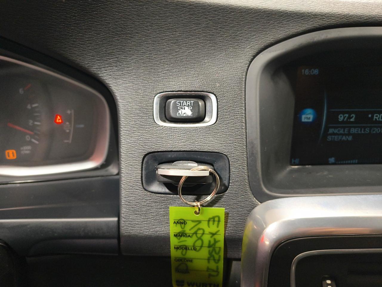 Volvo V60 D2 R-design Momentum 139.000km