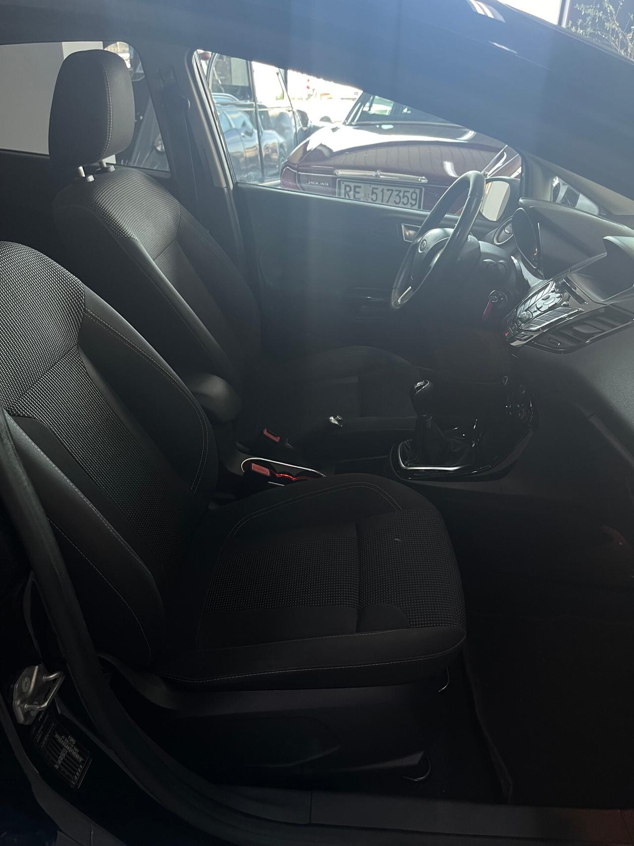 Ford Fiesta 1.5 TDCi 75CV 5 porte Black & White Edition