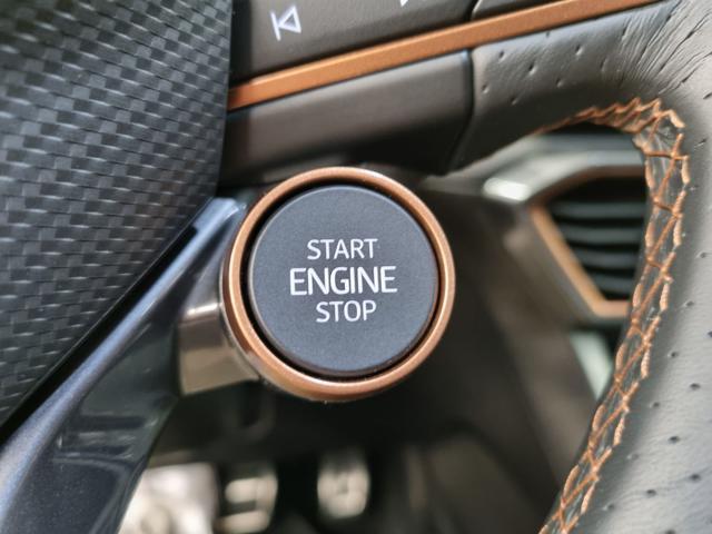 CUPRA Formentor 1.4 e-Hybrid DSG VZ Priority