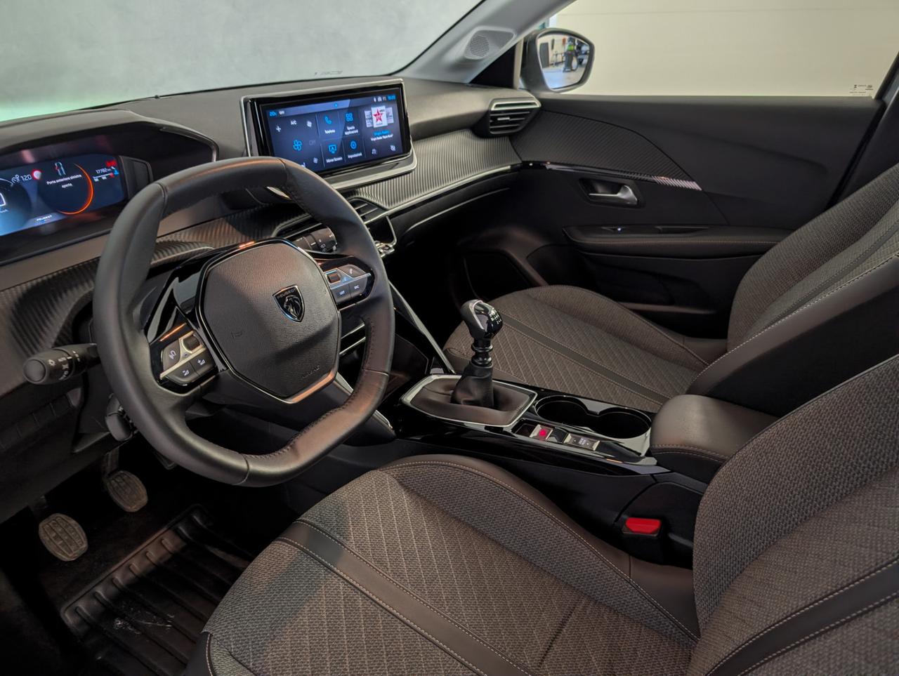 Peugeot 208 ii 1.2 puretech 100cv Allure