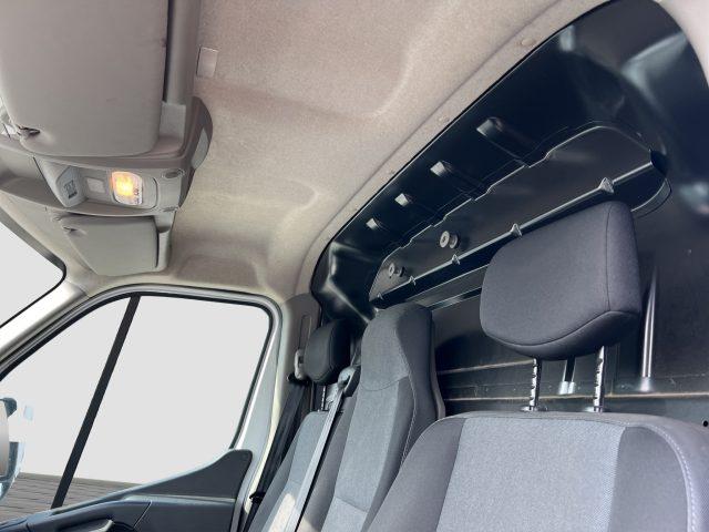 RENAULT Master Master T28 2.3 dCi 135 PC-TN Furgone Ice
