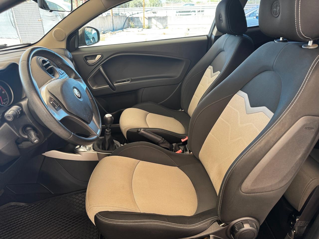 Alfa Romeo MiTo 0.9 T 105 CV TwinAir Distinctive