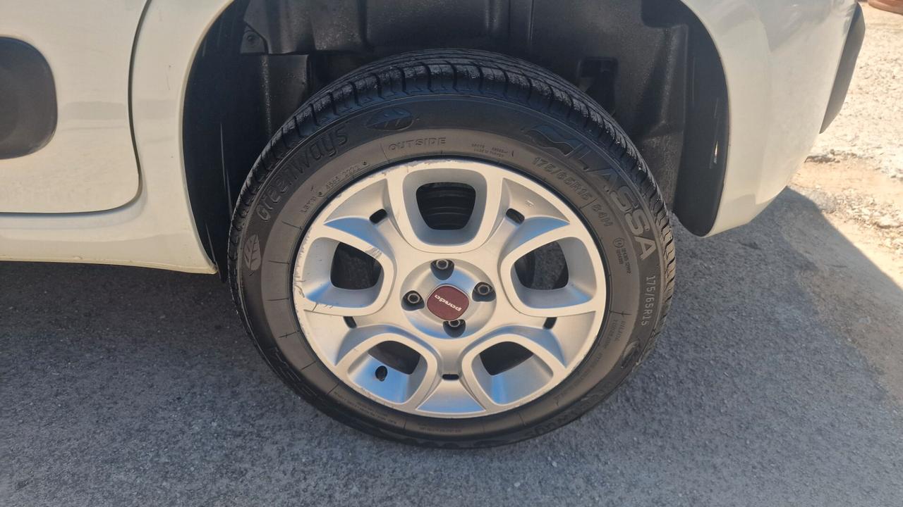 Fiat Panda 0.9 TwinAir Turbo Natural Power Lounge