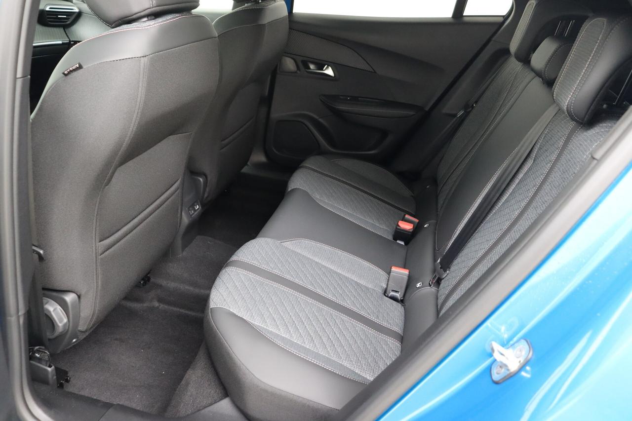 Peugeot 2008 Allure 1.2 Km0 * NAVIGAT. BLUETOOTH *