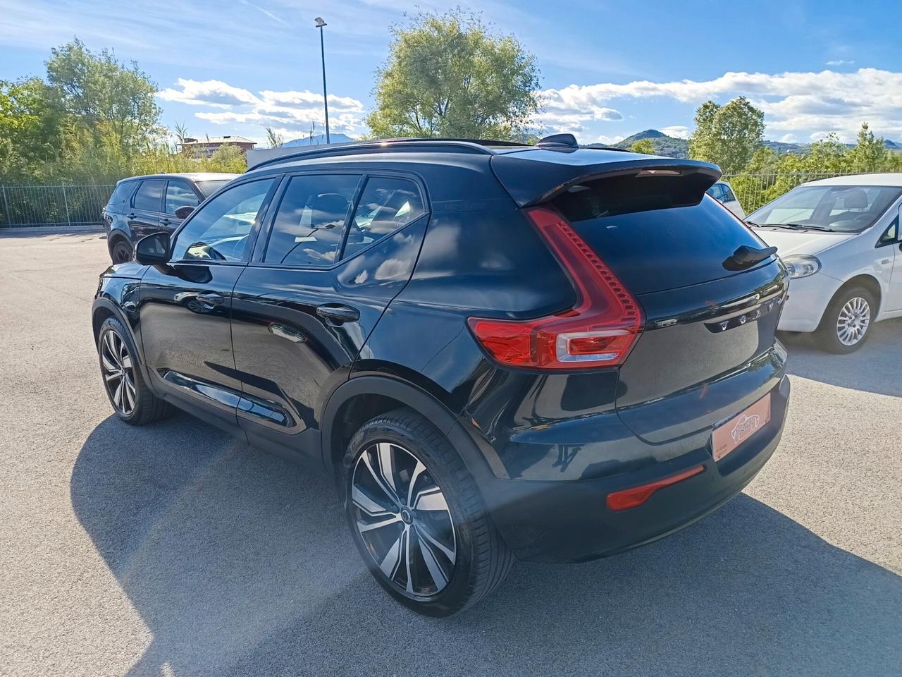Volvo XC40 1.5 T4 PHEV R-design AUTO MY21