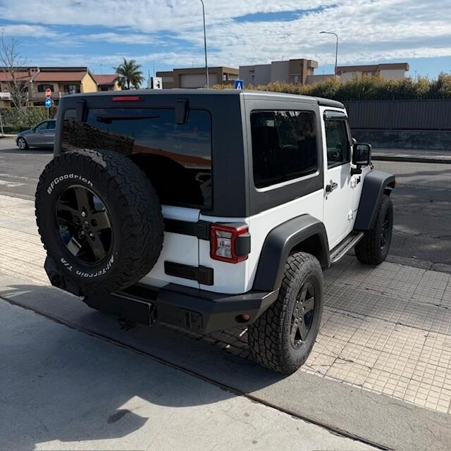 Jeep Wrangler Unlimited 2.8 CRD DPF Rubicon Auto